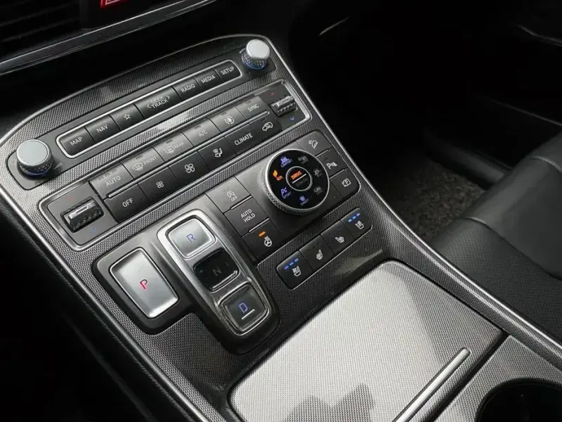 2023 Hyundai Santa Fe с пробегом 149 101 км