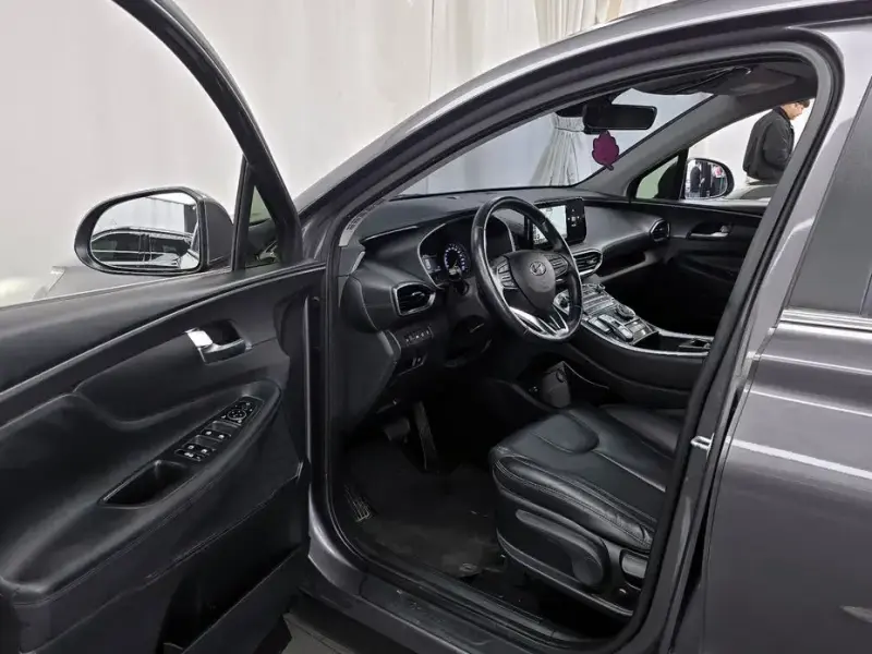 2023 Hyundai Santa Fe с пробегом 31 829 км