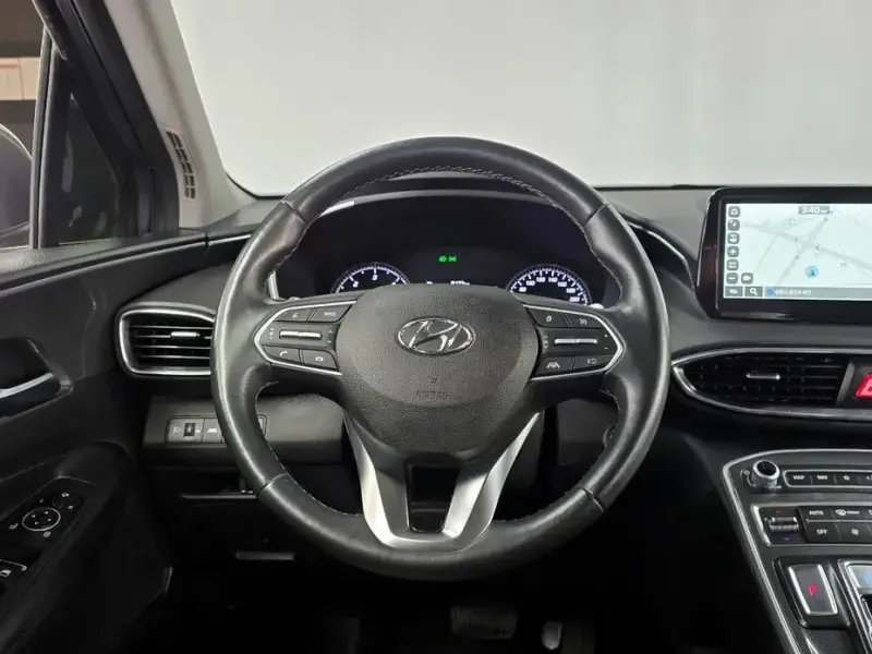 2023 Hyundai Santa Fe с пробегом 31 829 км