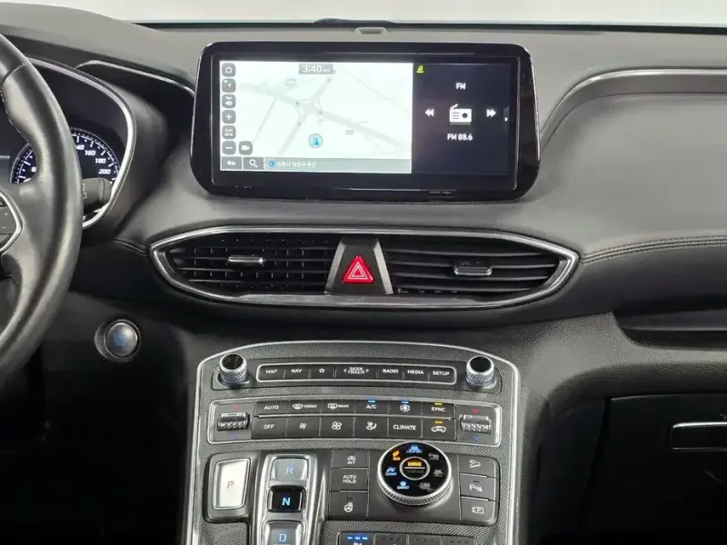 2023 Hyundai Santa Fe с пробегом 31 829 км