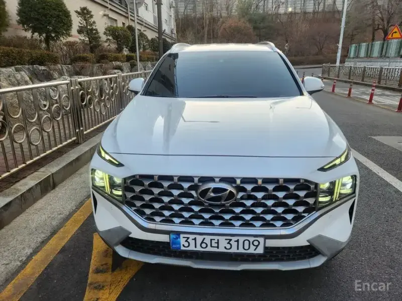 2023 Hyundai Santa Fe с пробегом 64 607 км