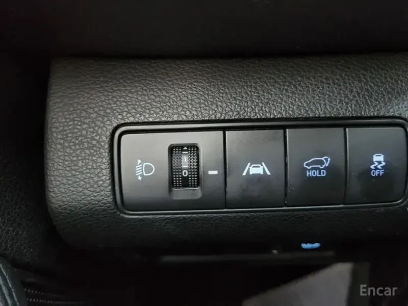 2023 Hyundai Santa Fe с пробегом 64 607 км