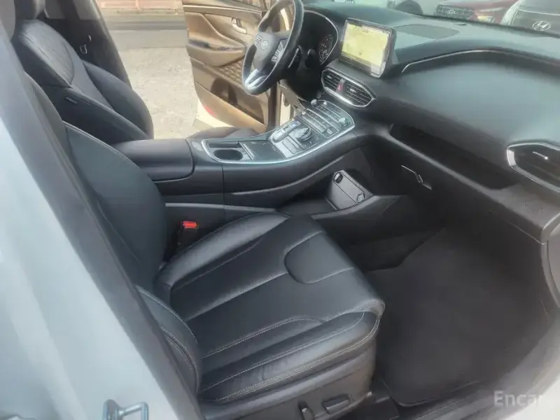2023 Hyundai Santa Fe с пробегом 64 607 км