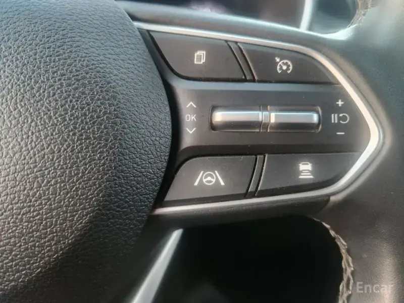 2023 Hyundai Santa Fe с пробегом 64 607 км