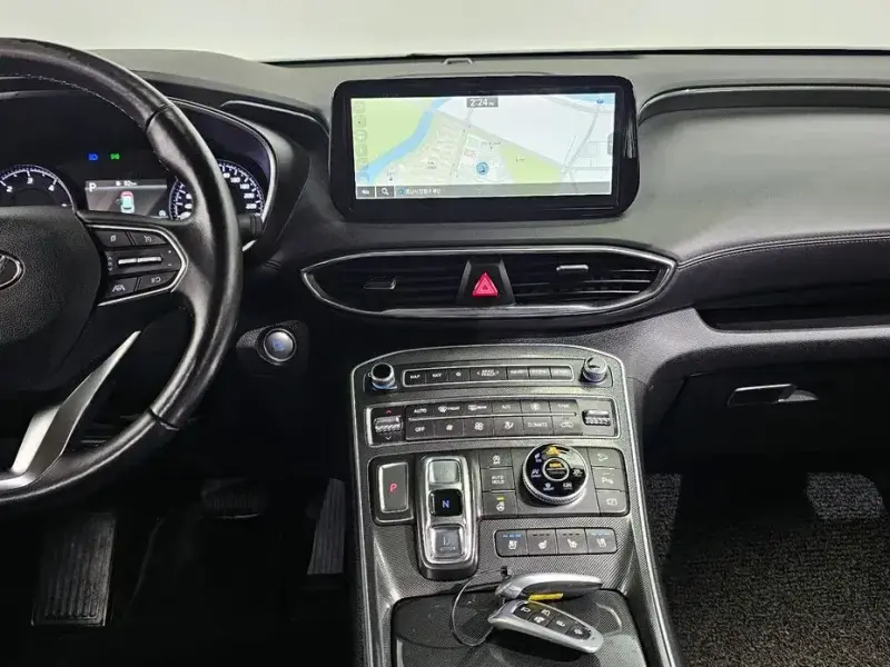 2022 Hyundai Santa Fe с пробегом 35 743 км