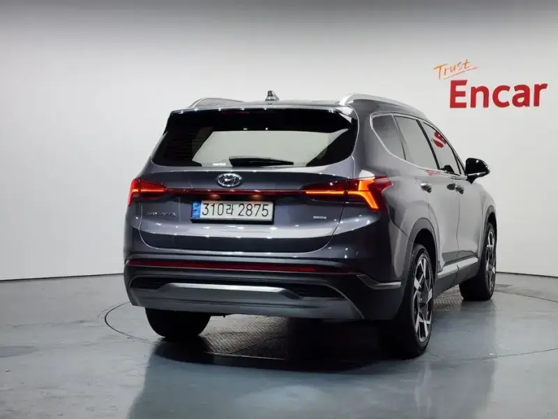 2023 Hyundai Santa Fe с пробегом 64 462 км