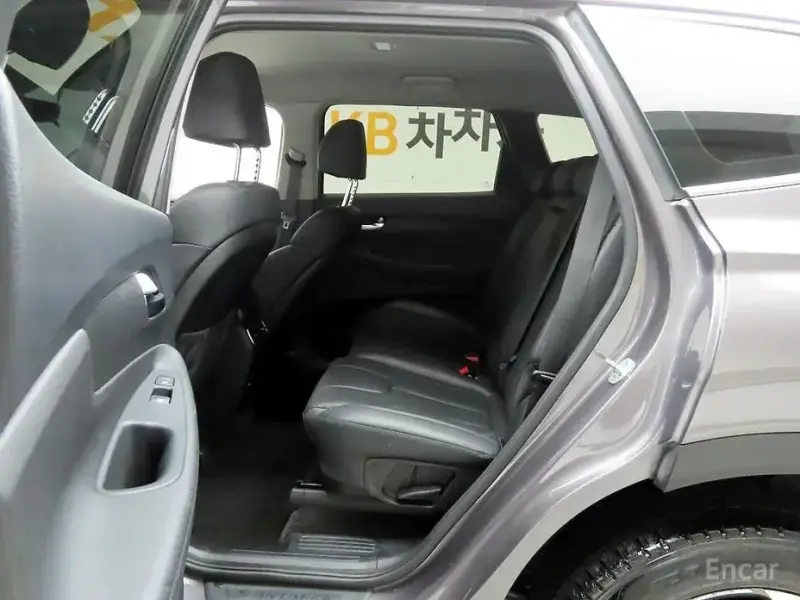 2022 Hyundai Santa Fe с пробегом 135 497 км