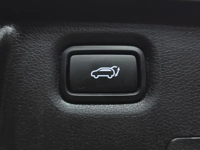 2022 Hyundai Santa Fe с пробегом 50 004 км