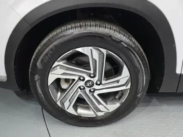2023 Hyundai Santa Fe с пробегом 60 820 км