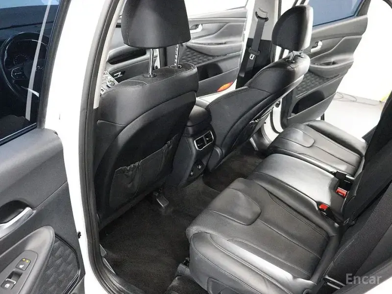 2021 Hyundai Santa Fe с пробегом 67 468 км
