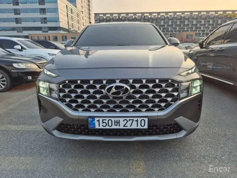 2022 Hyundai Santa Fe с пробегом 17 303 км
