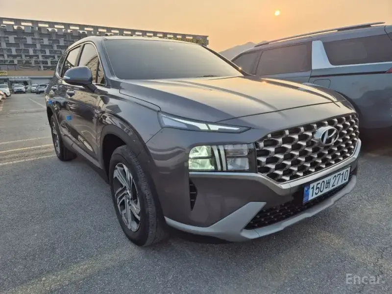 2022 Hyundai Santa Fe с пробегом 17 303 км