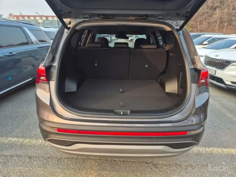 2022 Hyundai Santa Fe с пробегом 17 303 км