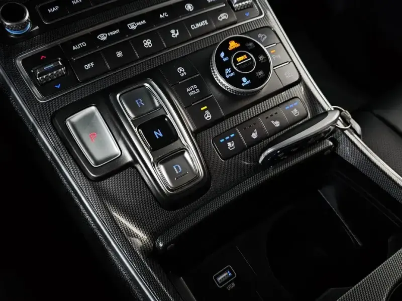 2023 Hyundai Santa Fe с пробегом 44 894 км