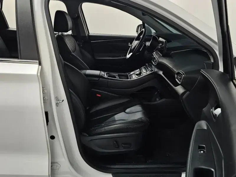 2023 Hyundai Santa Fe с пробегом 44 894 км