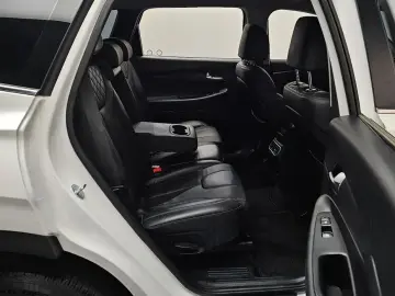 2023 Hyundai Santa Fe с пробегом 44 894 км