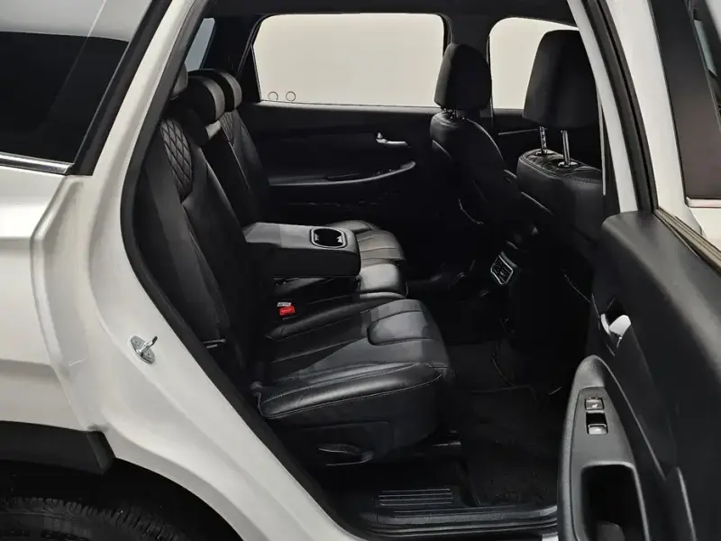 2023 Hyundai Santa Fe с пробегом 44 894 км