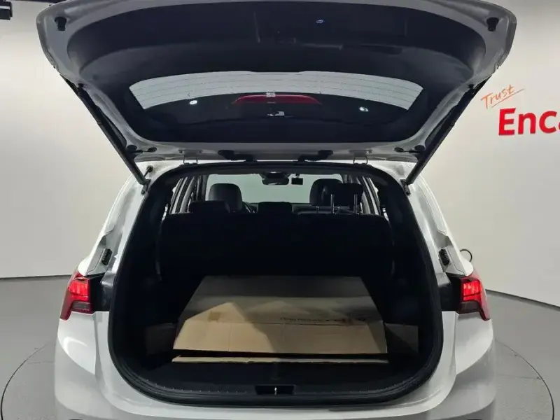 2023 Hyundai Santa Fe с пробегом 44 894 км