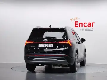 2023 Hyundai Santa Fe с пробегом 70 709 км