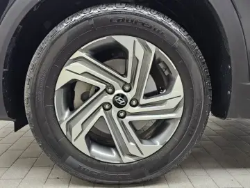 2023 Hyundai Santa Fe с пробегом 70 709 км