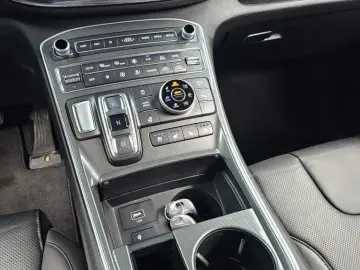 2023 Hyundai Santa Fe с пробегом 70 709 км