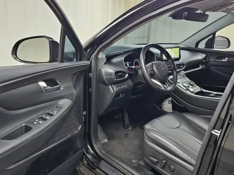 2023 Hyundai Santa Fe с пробегом 70 709 км