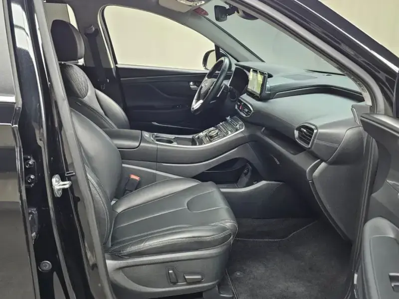 2023 Hyundai Santa Fe с пробегом 70 709 км