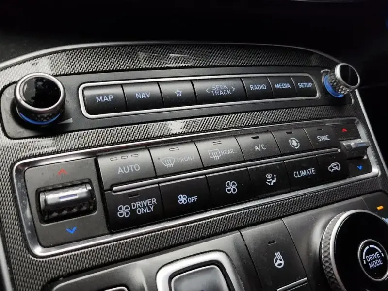 2021 Hyundai Santa Fe с пробегом 136 078 км