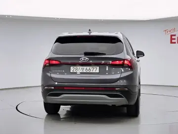 2023 Hyundai Santa Fe с пробегом 87 093 км