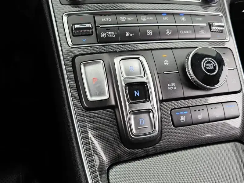 2023 Hyundai Santa Fe с пробегом 87 093 км