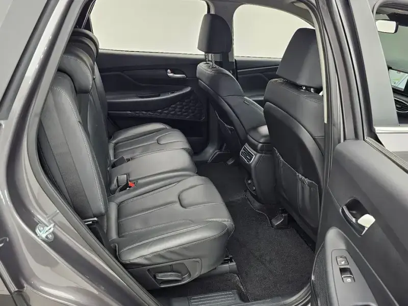 2023 Hyundai Santa Fe с пробегом 87 093 км