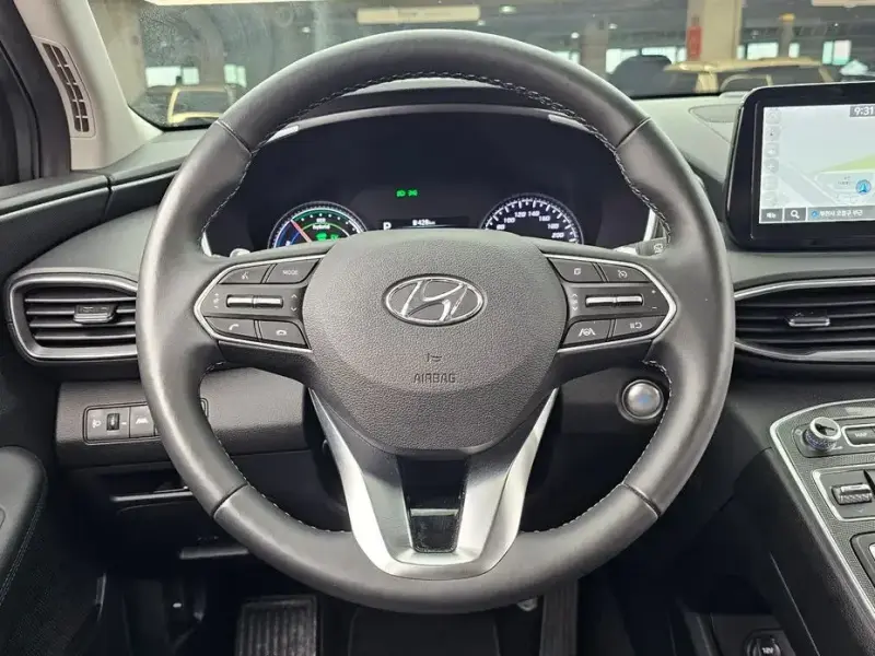 2023 Hyundai Santa Fe с пробегом 87 093 км