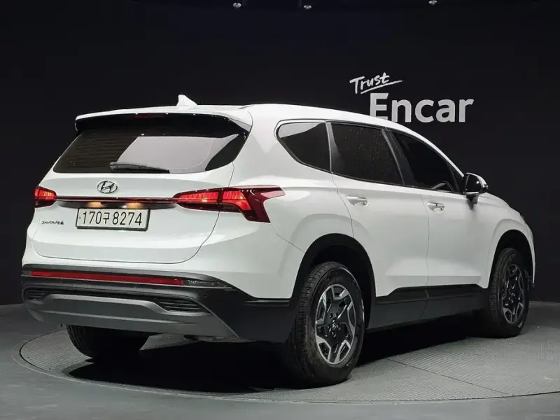 2023 Hyundai Santa Fe с пробегом 69 617 км
