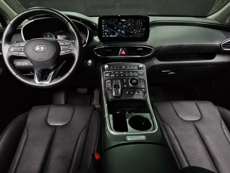 2023 Hyundai Santa Fe с пробегом 69 617 км