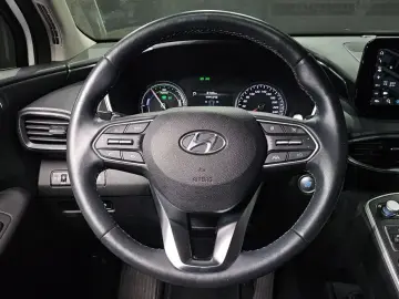 2023 Hyundai Santa Fe с пробегом 69 617 км