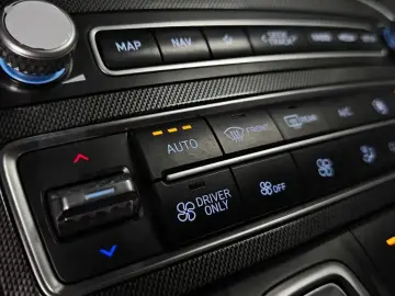 2023 Hyundai Santa Fe с пробегом 69 617 км