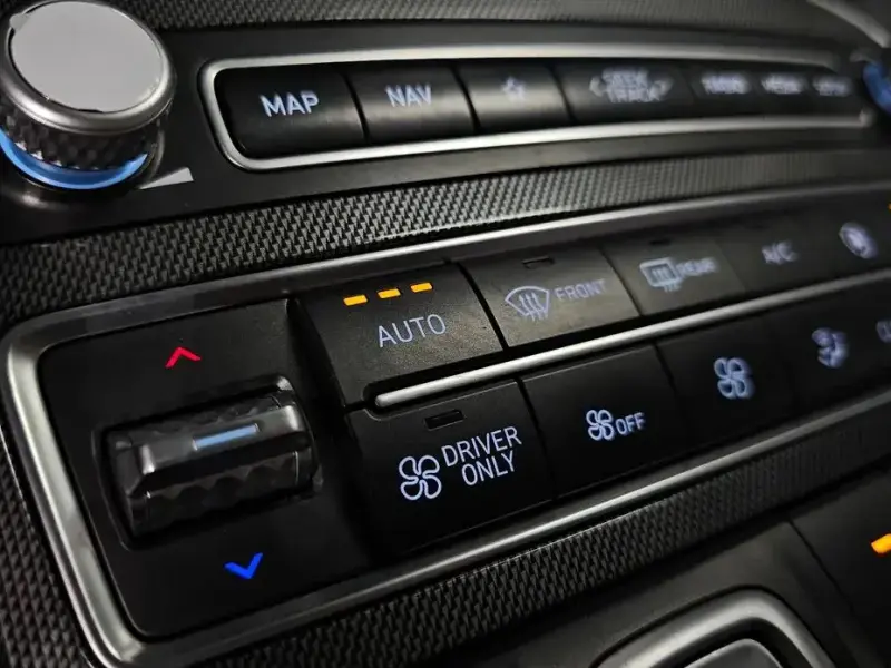 2023 Hyundai Santa Fe с пробегом 69 617 км