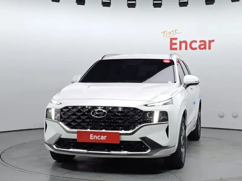 2023 Hyundai Santa Fe с пробегом 31 643 км