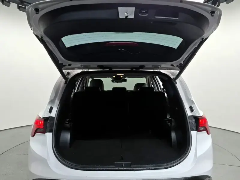 2022 Hyundai Santa Fe с пробегом 50 801 км