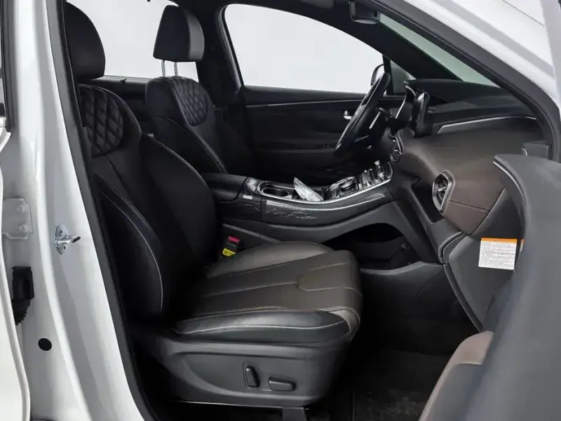 2023 Hyundai Santa Fe с пробегом 35 957 км