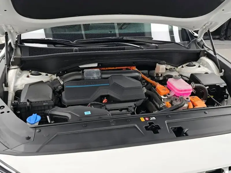 2023 Hyundai Santa Fe с пробегом 44 438 км