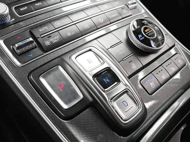 2023 Hyundai Santa Fe с пробегом 44 438 км