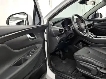 2023 Hyundai Santa Fe с пробегом 44 438 км