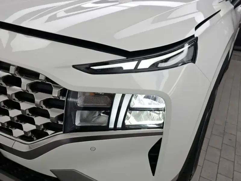 2023 Hyundai Santa Fe с пробегом 44 438 км