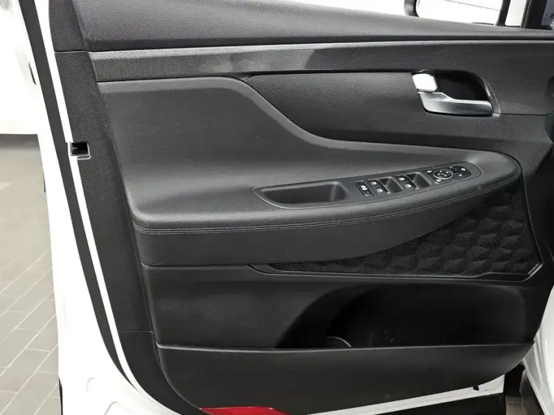 2023 Hyundai Santa Fe с пробегом 44 438 км