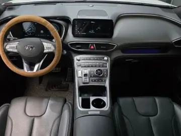 2023 Hyundai Santa Fe с пробегом 46 406 км