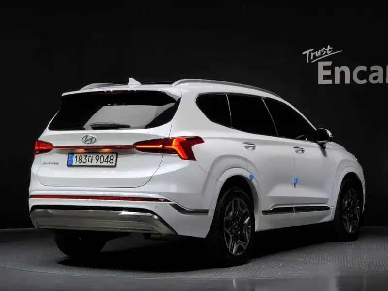 2023 Hyundai Santa Fe с пробегом 30 963 км