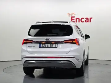 2023 Hyundai Santa Fe с пробегом 58 063 км