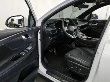 2023 Hyundai Santa Fe с пробегом 30 963 км