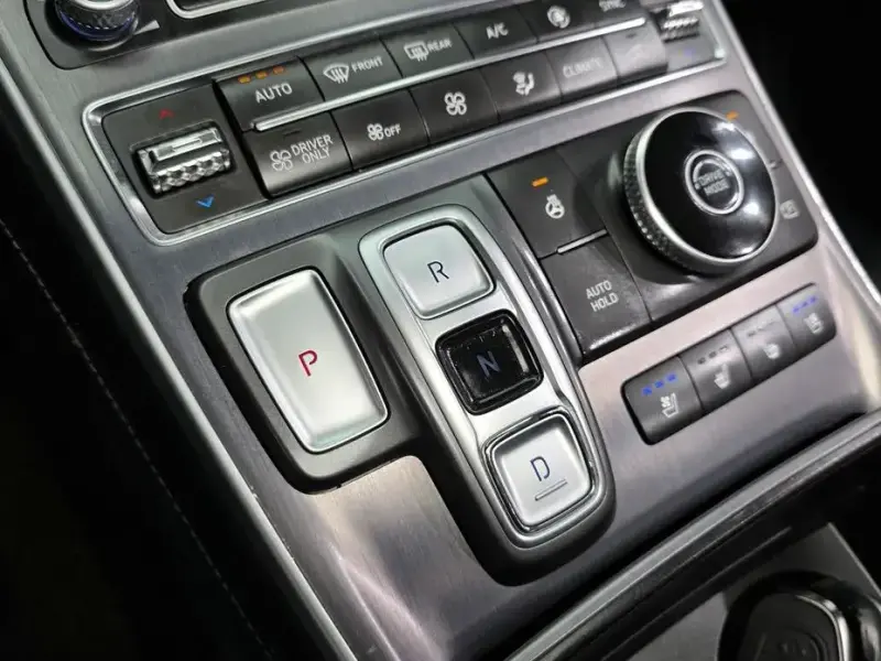 2023 Hyundai Santa Fe с пробегом 58 063 км